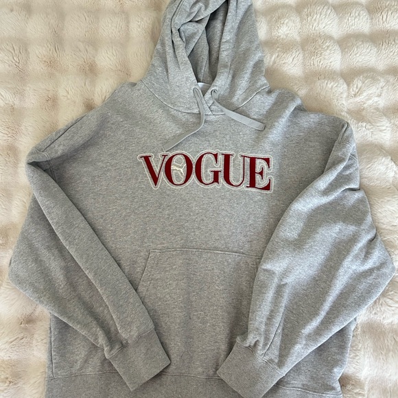 Puma Gray Hoodie with Red Vogue Print - Picture 1 of 1